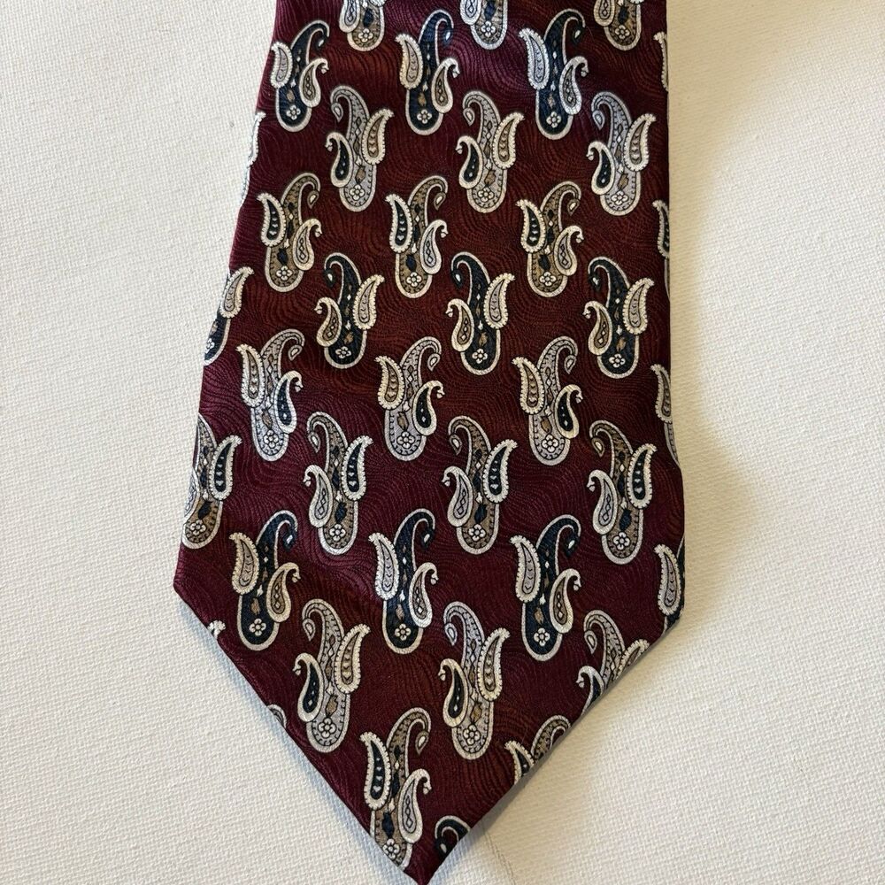 Stafford Neck Tie 100% Silk Red Burgundy Paisley Business Classic 4” Wide